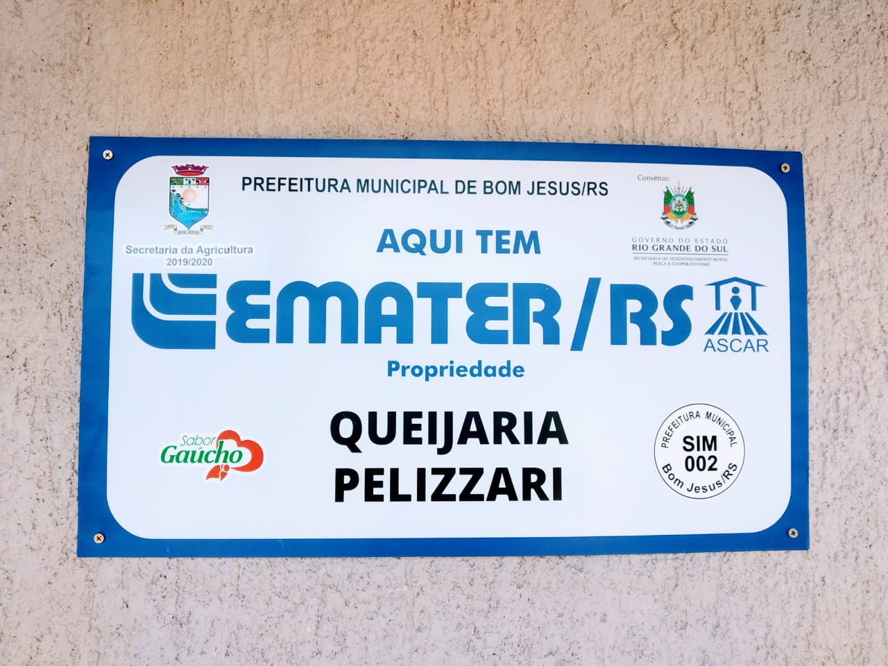 Placa queijaria.jpeg